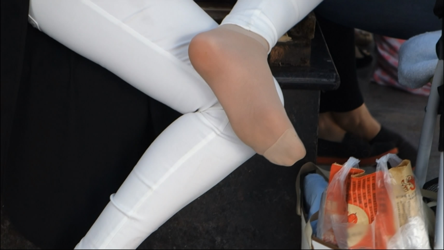 streetsnapnylon[00 00 41][20181203 233844 9]